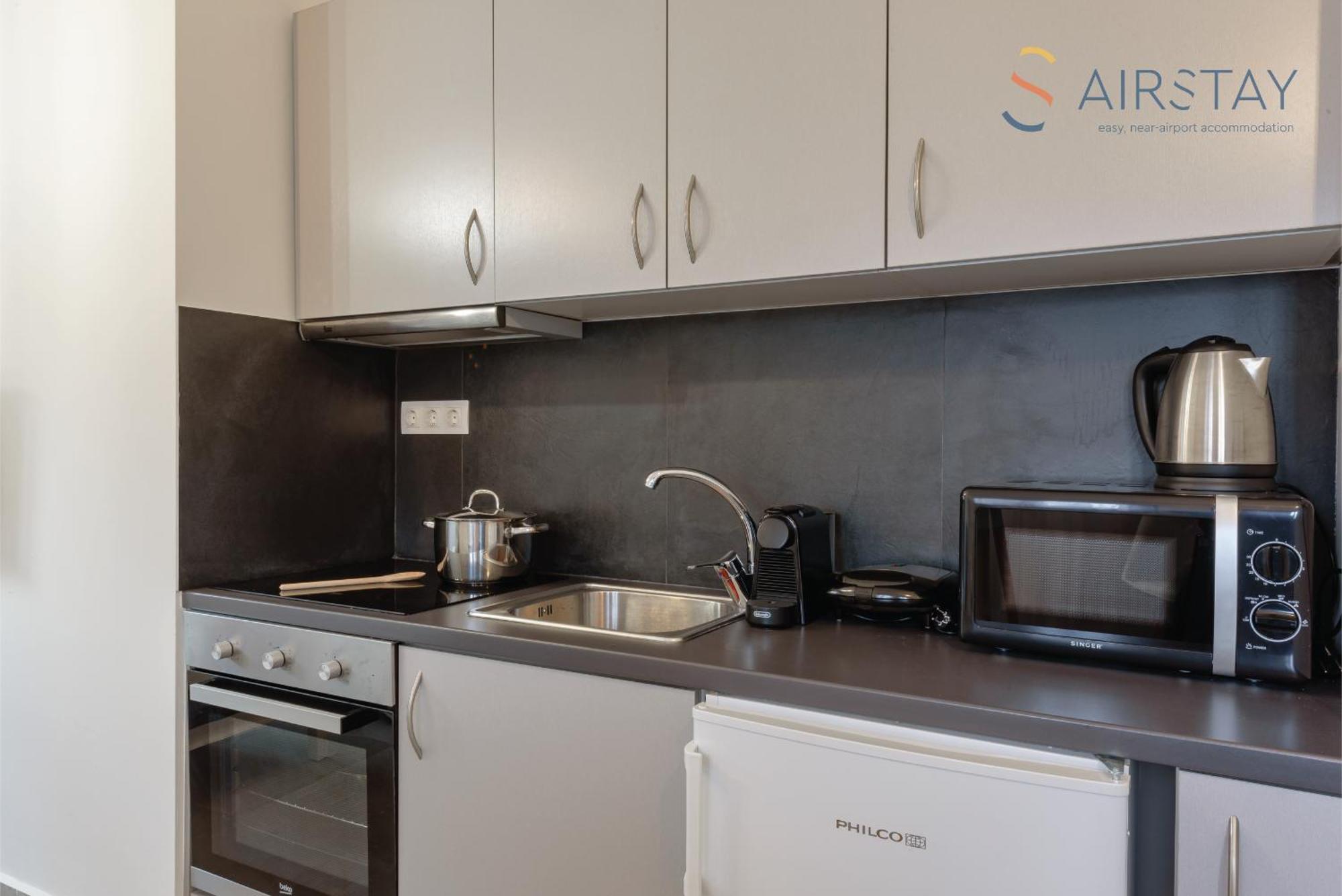 Ryze Apartments Airport By Airstay Artemida  Ngoại thất bức ảnh