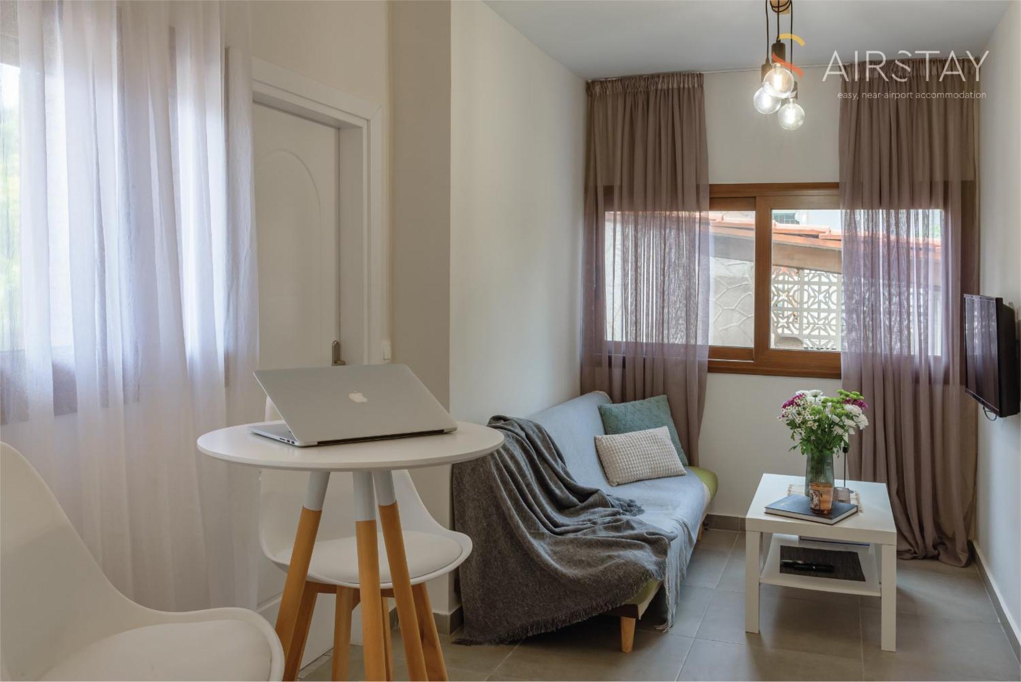 Ryze Apartments Airport By Airstay Artemida  Ngoại thất bức ảnh
