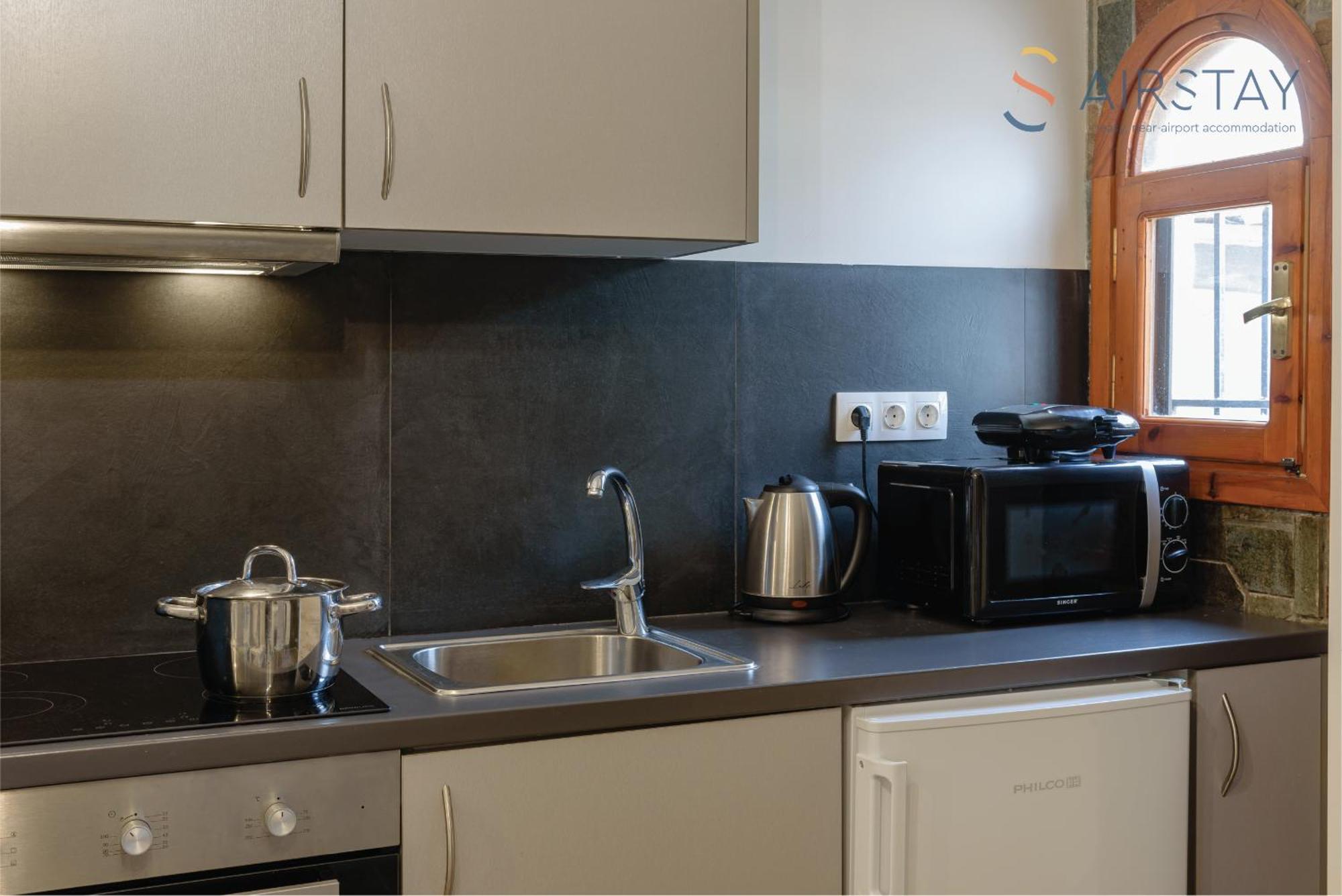 Ryze Apartments Airport By Airstay Artemida  Ngoại thất bức ảnh