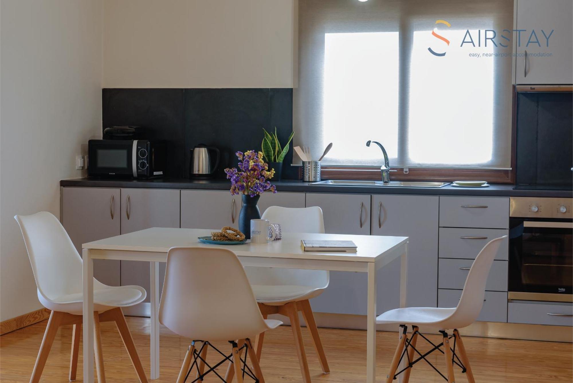 Ryze Apartments Airport By Airstay Artemida  Ngoại thất bức ảnh